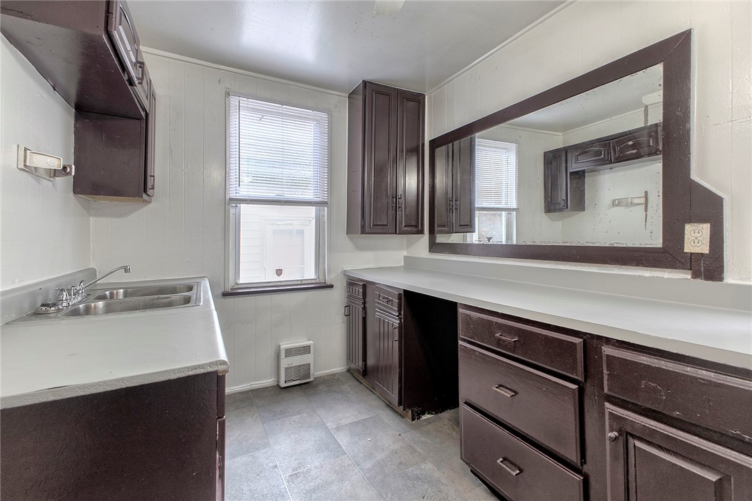 341 Lawn St St, Oakland, Pennsylvania image 10