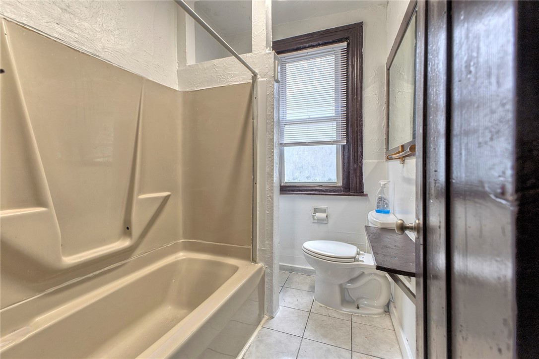 341 Lawn St St, Oakland, Pennsylvania image 17