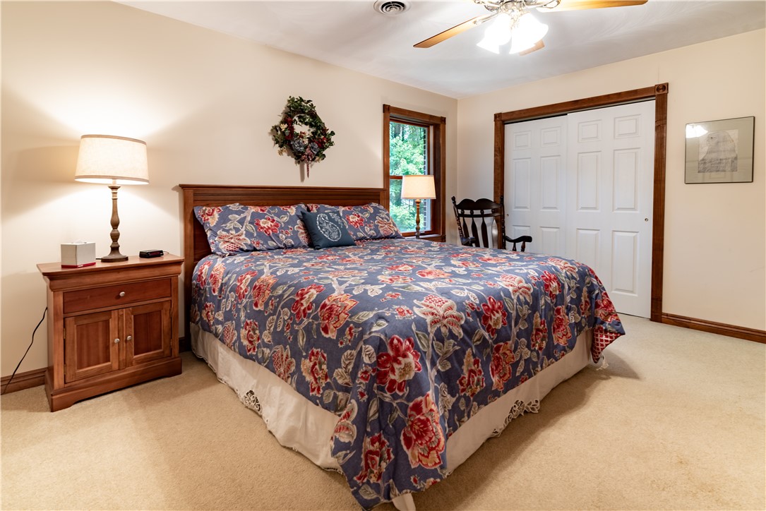 Franklin Twp, Pennsylvania 16001, United States, 8 Bedrooms Bedrooms, ,9 BathroomsBathrooms,Residential,Contingent,206249