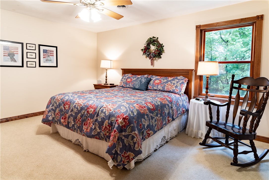 Franklin Twp, Pennsylvania 16001, United States, 8 Bedrooms Bedrooms, ,9 BathroomsBathrooms,Residential,Contingent,206249