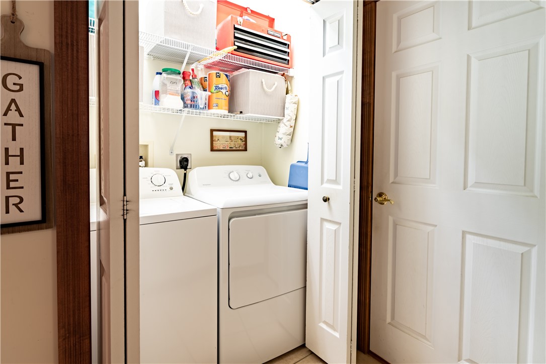 Franklin Twp, Pennsylvania 16001, United States, 8 Bedrooms Bedrooms, ,9 BathroomsBathrooms,Residential,Contingent,206249