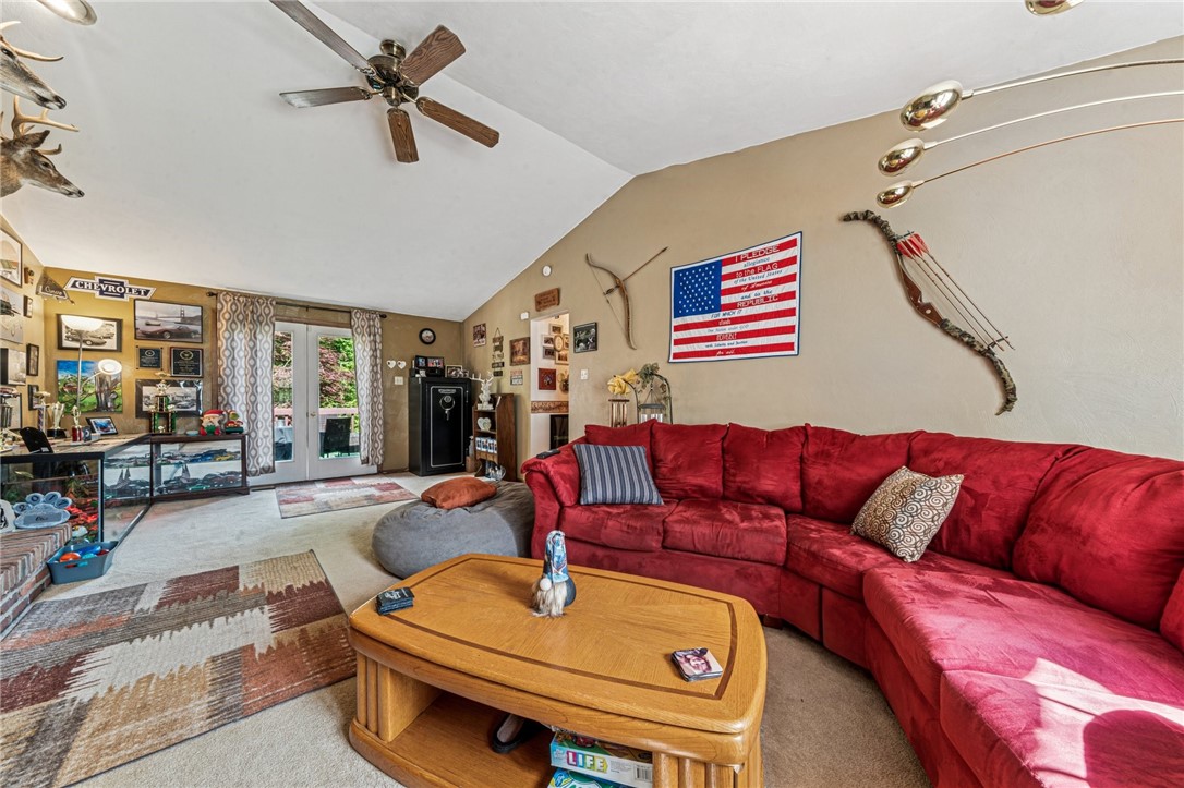 620 Sandy Hill Road Rd, Manor, Pennsylvania image 12
