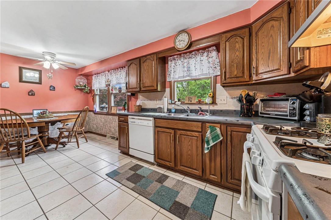 620 Sandy Hill Road Rd, Manor, Pennsylvania image 7