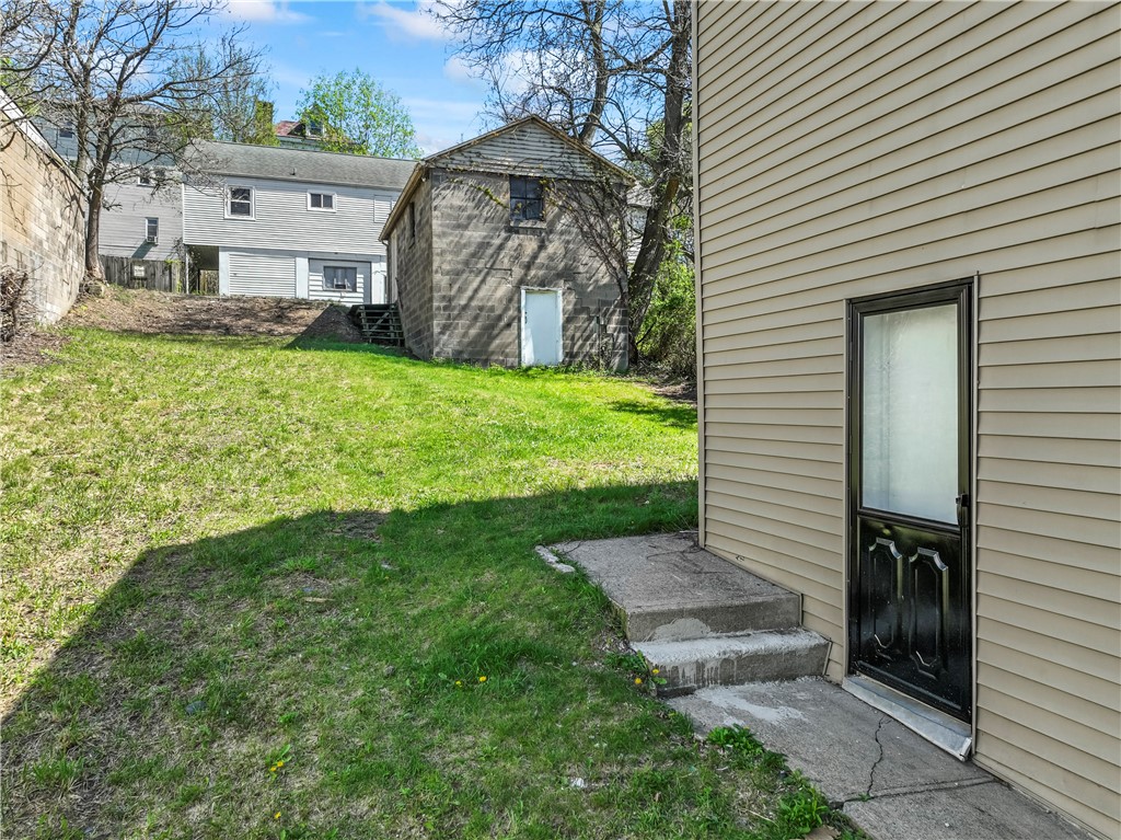 204 N 4th St St, Jeannette, Pennsylvania image 5