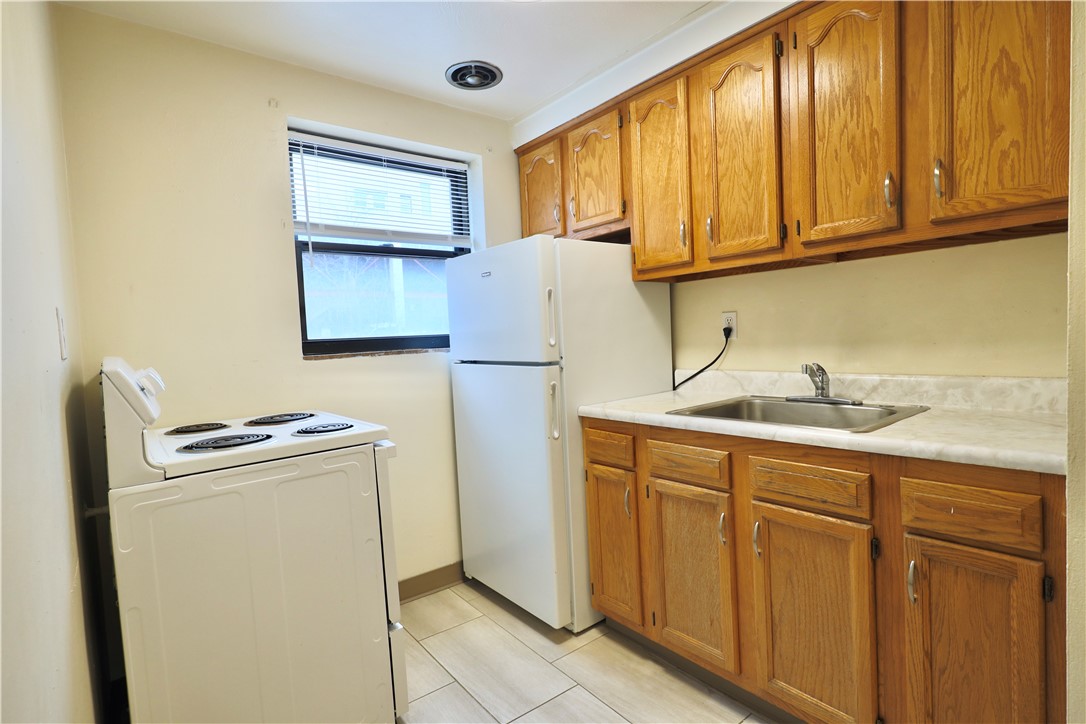 Mt. Lebanon, Pennsylvania 15228, United States, 1 Bedroom Bedrooms, ,1 BathroomBathrooms,Residential,Active,13820