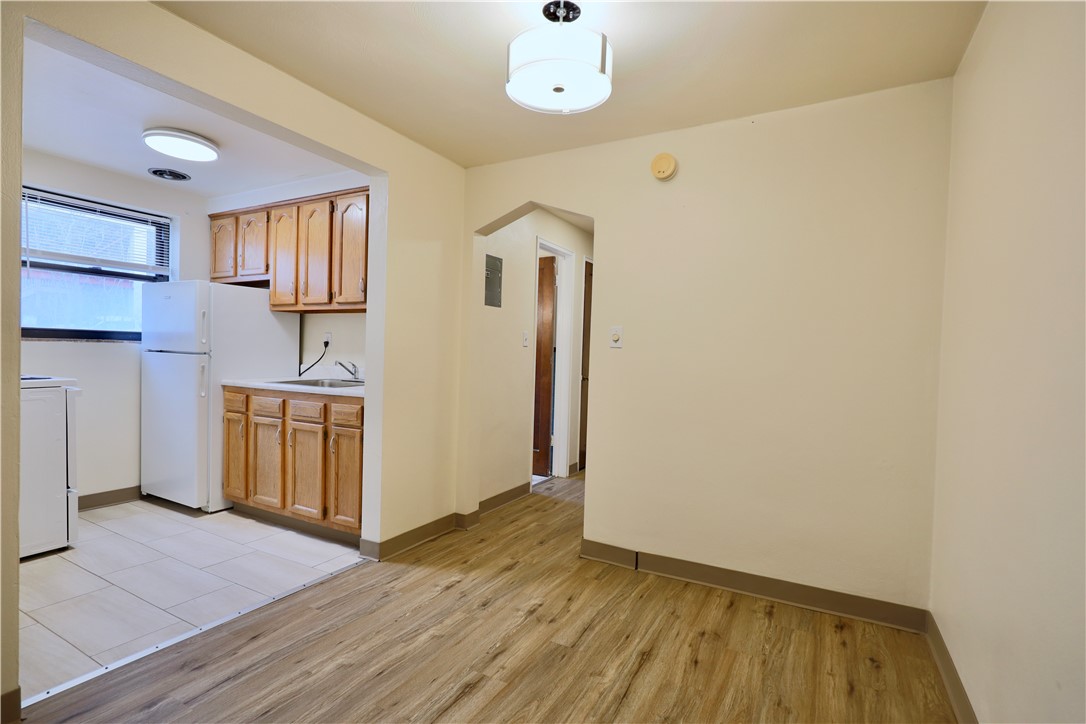 Mt. Lebanon, Pennsylvania 15228, United States, 1 Bedroom Bedrooms, ,1 BathroomBathrooms,Residential,Active,13820