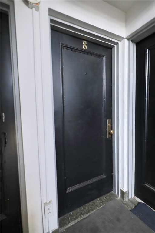 Mt. Lebanon, Pennsylvania 15228, United States, 1 Bedroom Bedrooms, ,1 BathroomBathrooms,Residential,Active,13820