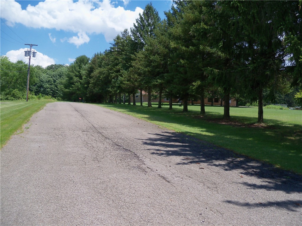 Neshannock Twp, Pennsylvania 16105, United States, 3 Bedrooms Bedrooms, ,2 BathroomsBathrooms,Residential,Active,47915