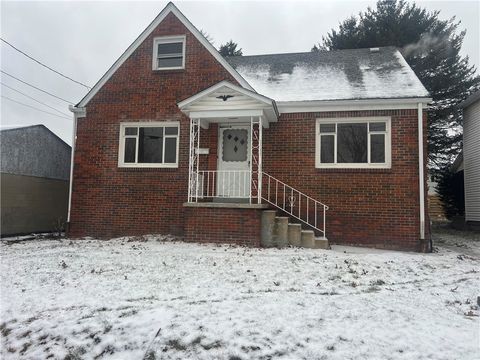 Homes For Sale - 1020 Poe St<br/> Vandergrift, PA 15690