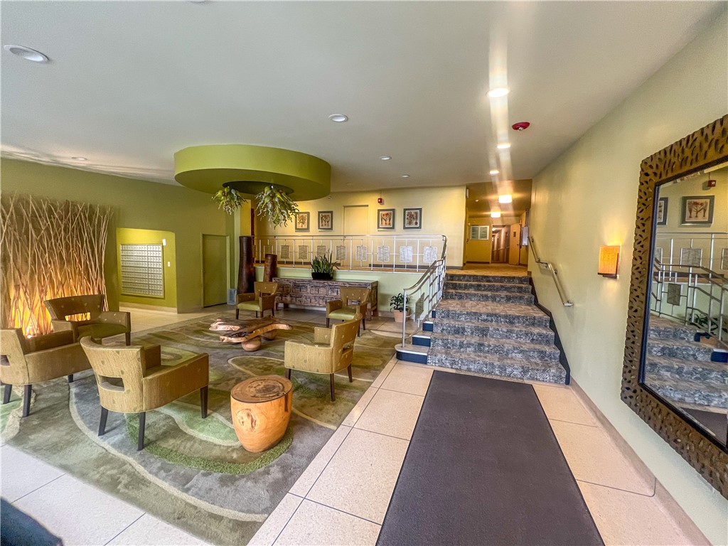 128 N Craig St #807, Oakland, Pennsylvania image 2
