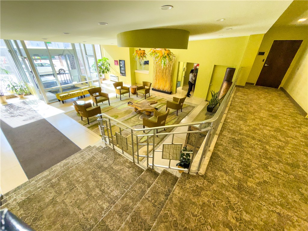 128 N Craig St #807, Oakland, Pennsylvania image 3