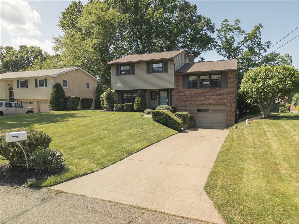 202 Lytton Road