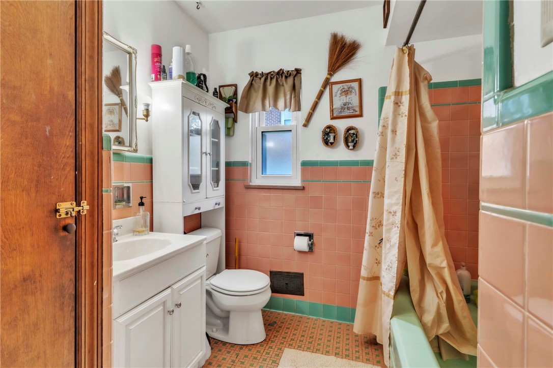 Penn Hills, Pennsylvania 15235, United States, 3 Bedrooms Bedrooms, ,2 BathroomsBathrooms,Residential,Active,164241