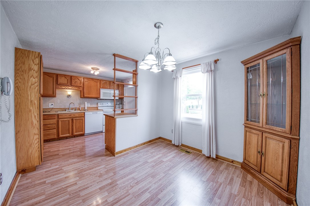 Cranberry Twp, Pennsylvania 16066, United States, 3 Bedrooms Bedrooms, ,1 BathroomBathrooms,Residential,Active,188490