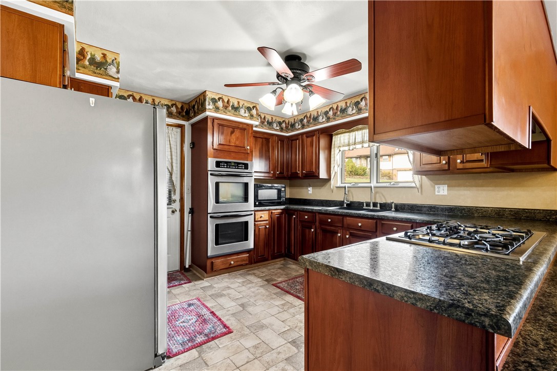 Mt Pleasant Twp, Pennsylvania 15340, United States, 3 Bedrooms Bedrooms, ,3 BathroomsBathrooms,Residential,Active,219657