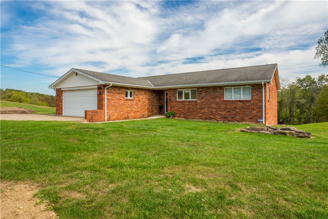 Mt Pleasant Twp, Pennsylvania 15340, United States, 3 Bedrooms Bedrooms, ,3 BathroomsBathrooms,Residential,Active,219657