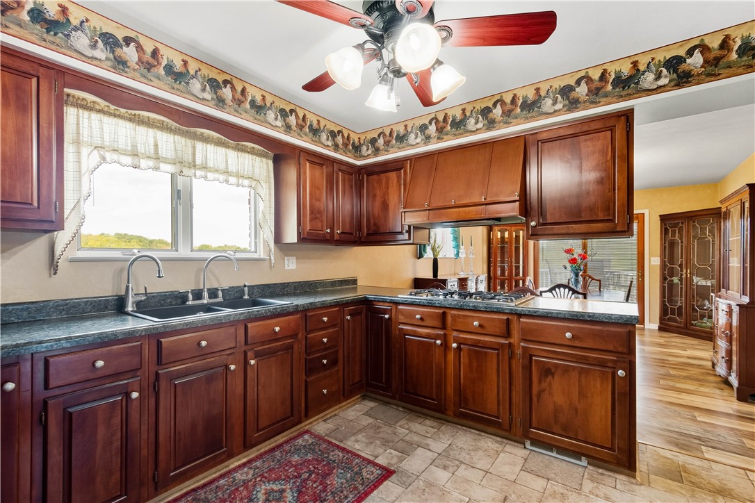 Mt Pleasant Twp, Pennsylvania 15340, United States, 3 Bedrooms Bedrooms, ,3 BathroomsBathrooms,Residential,Active,219657