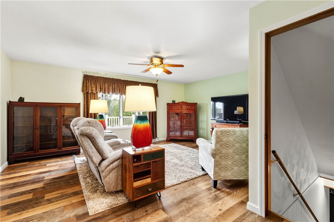 Mt Pleasant Twp, Pennsylvania 15340, United States, 3 Bedrooms Bedrooms, ,3 BathroomsBathrooms,Residential,Active,219657