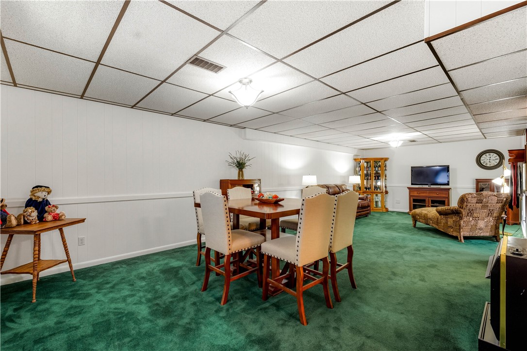 Mt Pleasant Twp, Pennsylvania 15340, United States, 3 Bedrooms Bedrooms, ,3 BathroomsBathrooms,Residential,Active,219657