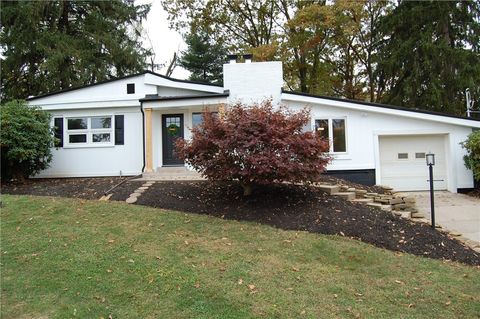 Photo of 687 Bower Hill Rd, Venetia, PA 15367 (MLS # 1727006)
