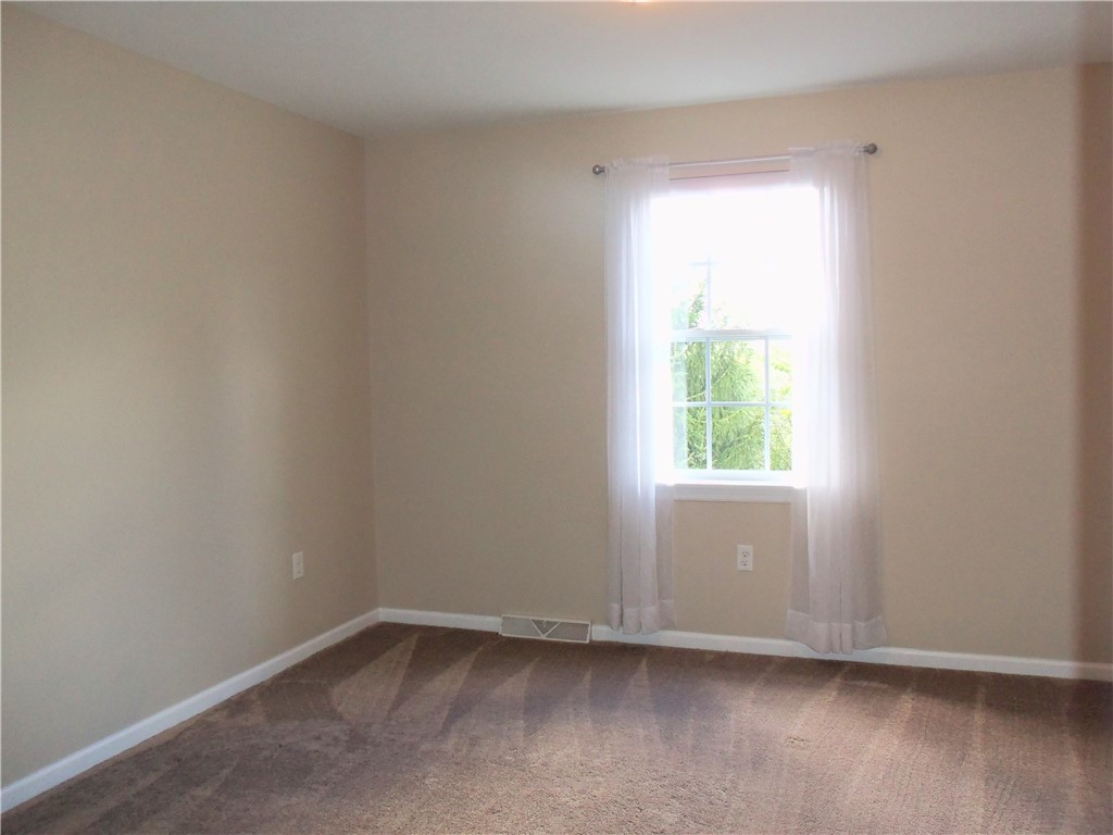 North Strabane, Pennsylvania 15317, United States, 3 Bedrooms Bedrooms, ,4 BathroomsBathrooms,Residential,Active,197825