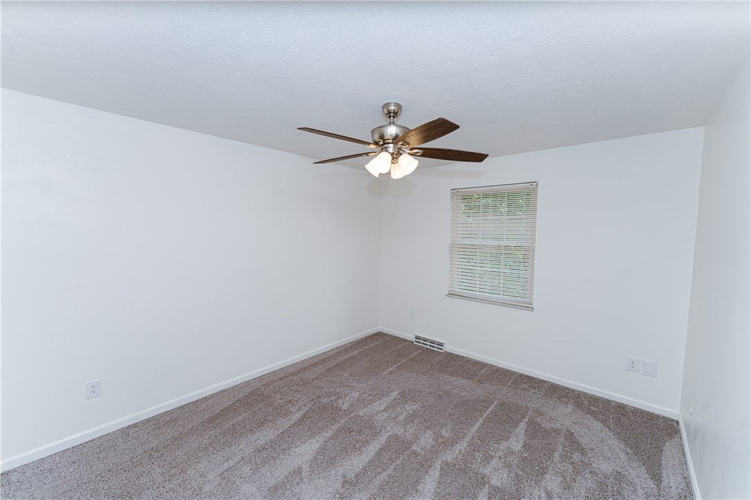 Murrysville, Pennsylvania 15668, United States, 3 Bedrooms Bedrooms, ,3 BathroomsBathrooms,Residential,Pending,181907