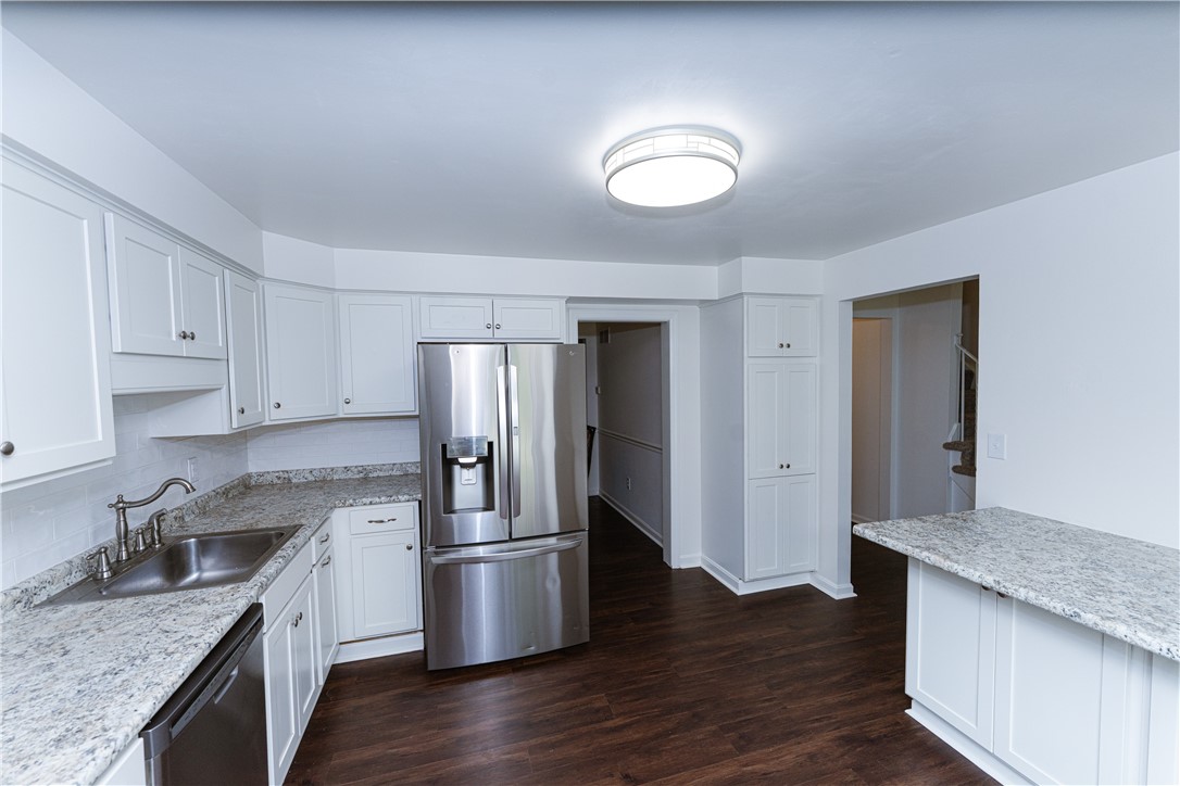 Murrysville, Pennsylvania 15668, United States, 3 Bedrooms Bedrooms, ,3 BathroomsBathrooms,Residential,Pending,181907