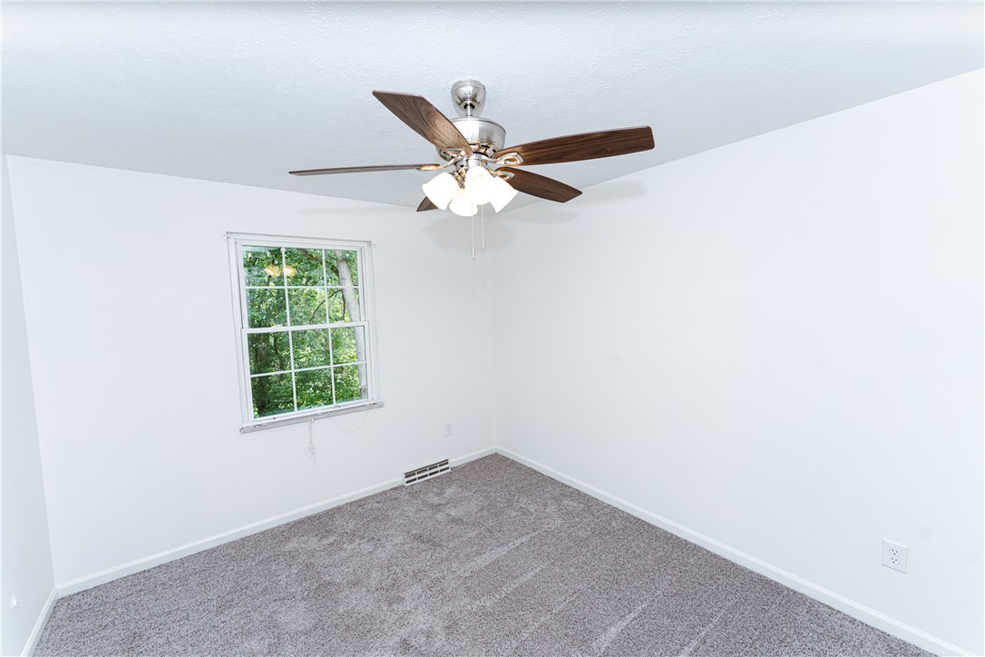 Murrysville, Pennsylvania 15668, United States, 3 Bedrooms Bedrooms, ,3 BathroomsBathrooms,Residential,Pending,181907