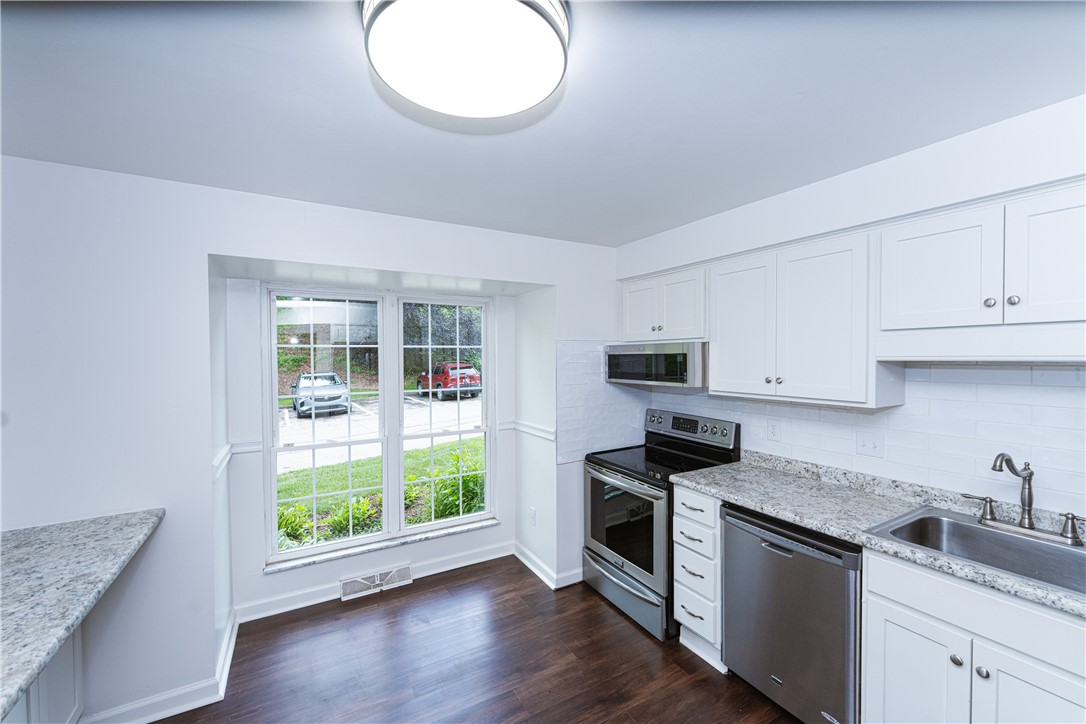 Murrysville, Pennsylvania 15668, United States, 3 Bedrooms Bedrooms, ,3 BathroomsBathrooms,Residential,Pending,181907