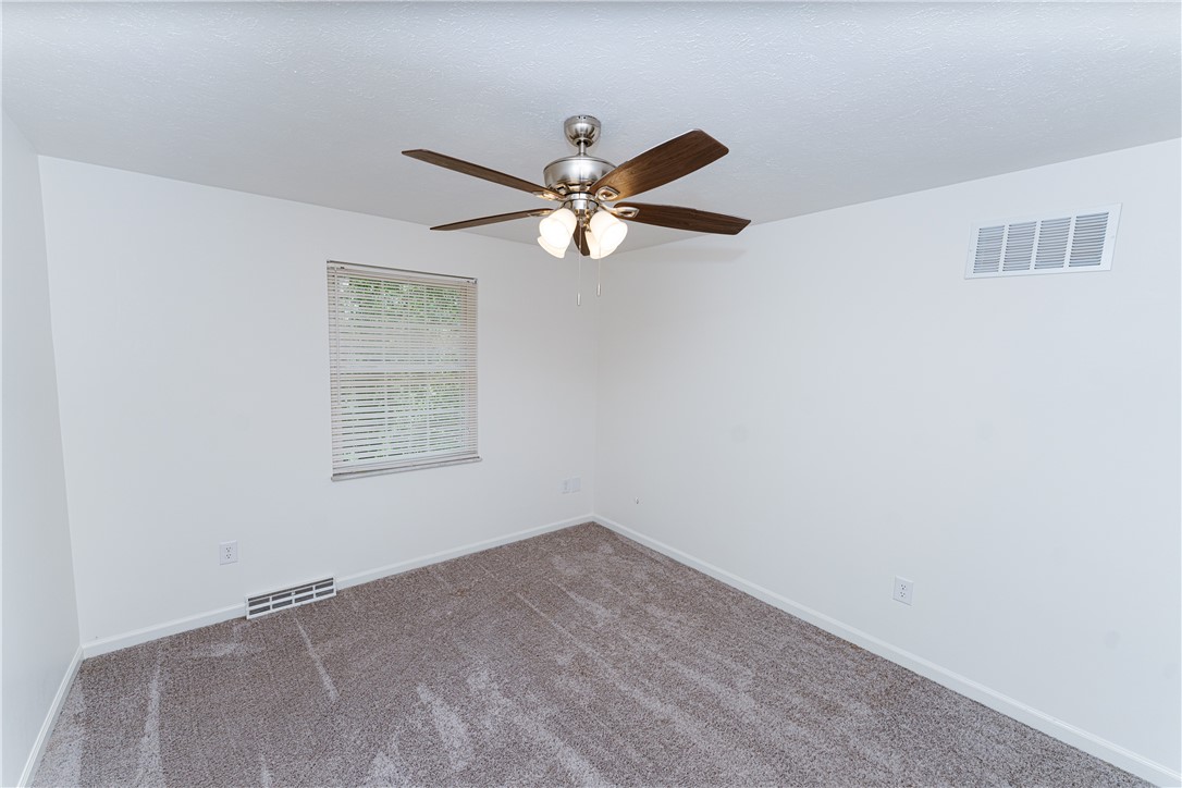 Murrysville, Pennsylvania 15668, United States, 3 Bedrooms Bedrooms, ,3 BathroomsBathrooms,Residential,Pending,181907