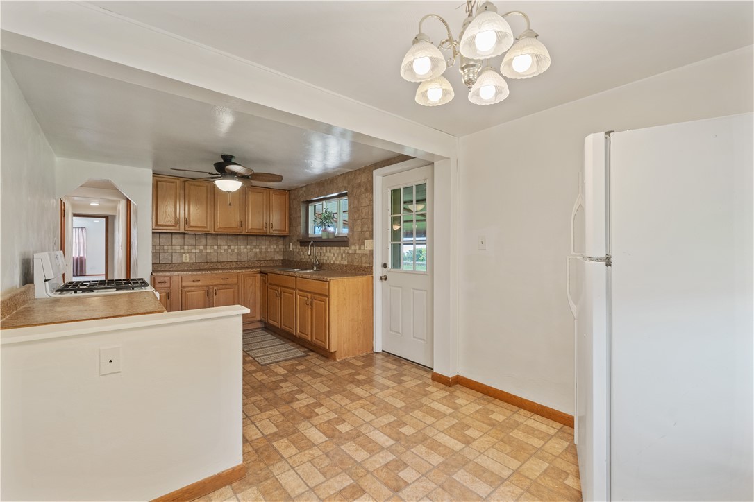 2034 Washington Blvd Blvd, Glassport, Pennsylvania image 12