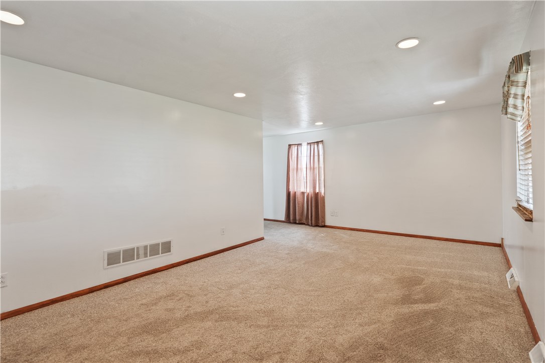 2034 Washington Blvd Blvd, Glassport, Pennsylvania image 18