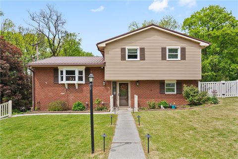 147 Edgewood Dr Brighton Twp PA 15009