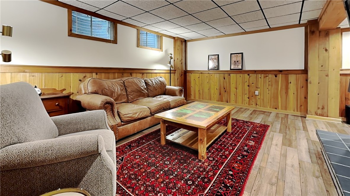 Ross Twp, Pennsylvania 15229, United States, 3 Bedrooms Bedrooms, ,3 BathroomsBathrooms,Residential,Pending,129017