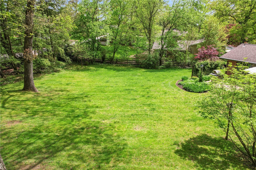 Ross Twp, Pennsylvania 15229, United States, 3 Bedrooms Bedrooms, ,3 BathroomsBathrooms,Residential,Pending,129017