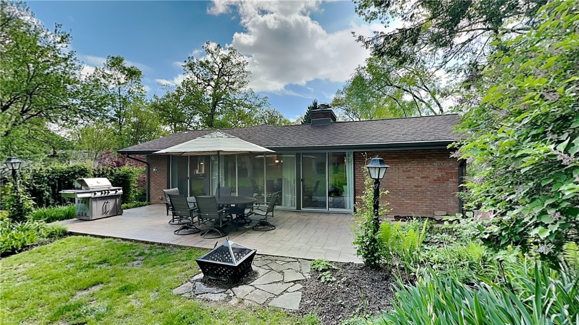 Ross Twp, Pennsylvania 15229, United States, 3 Bedrooms Bedrooms, ,3 BathroomsBathrooms,Residential,Pending,129017