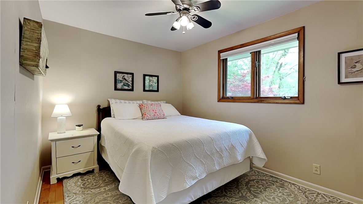 Ross Twp, Pennsylvania 15229, United States, 3 Bedrooms Bedrooms, ,3 BathroomsBathrooms,Residential,Pending,129017