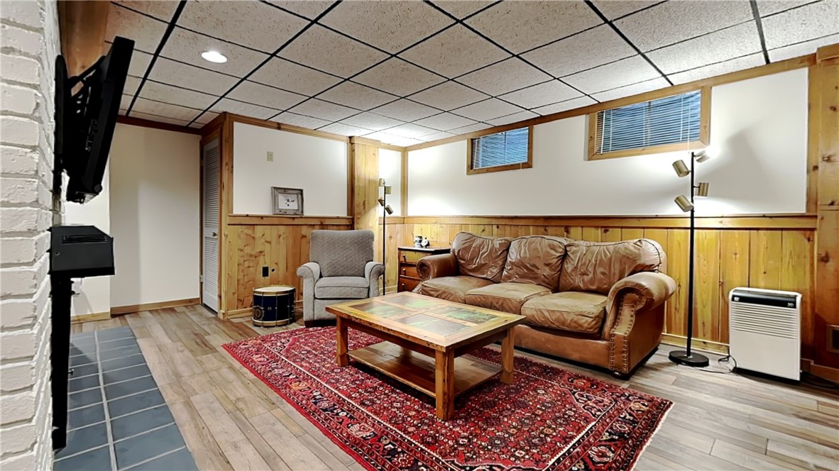 Ross Twp, Pennsylvania 15229, United States, 3 Bedrooms Bedrooms, ,3 BathroomsBathrooms,Residential,Pending,129017