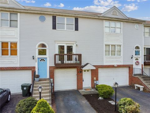 Townhouse For Sale - 127 Parliament Place Pl<br/> Whitehall, PA 15236