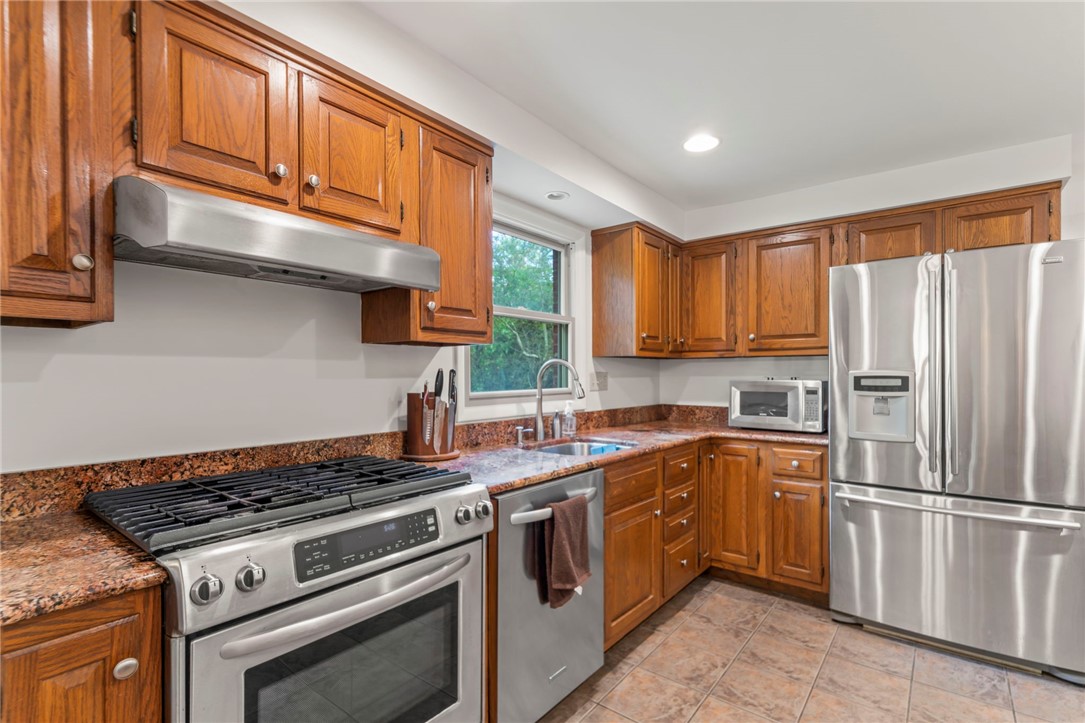 6024 Oak Park Dr Dr, Bethel Park, Pennsylvania image 6