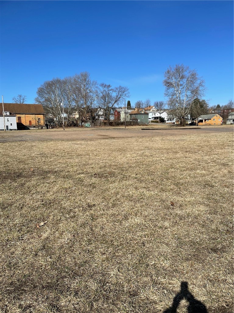 11th Street & 1st Avenue