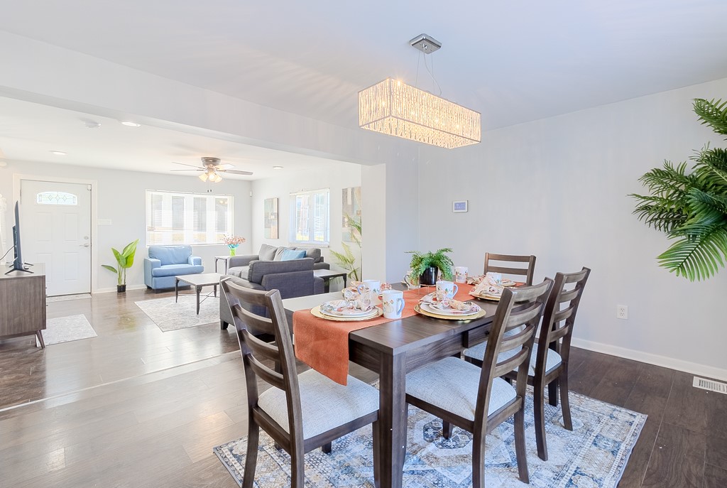 Verona, Pennsylvania 15147, United States, 3 Bedrooms Bedrooms, ,3 BathroomsBathrooms,Residential,Active,234080