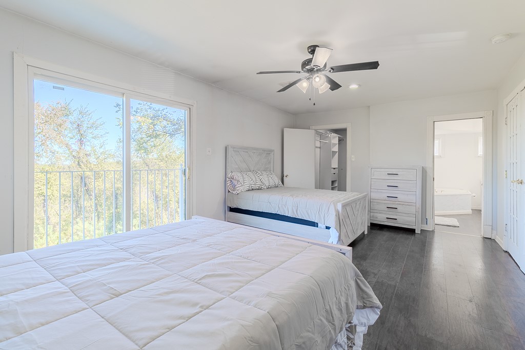 Verona, Pennsylvania 15147, United States, 3 Bedrooms Bedrooms, ,3 BathroomsBathrooms,Residential,Active,234080