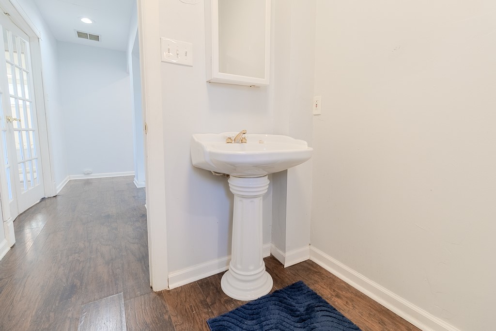 Verona, Pennsylvania 15147, United States, 3 Bedrooms Bedrooms, ,3 BathroomsBathrooms,Residential,Active,234080