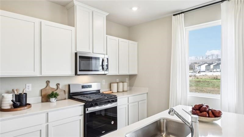 347 Leslie Farms Drive