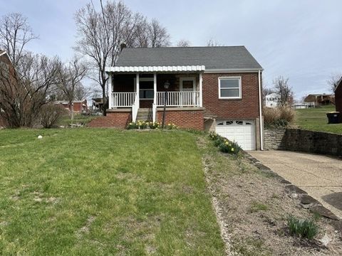 Photo of 1235 Clifton Rd, Bethel Park, PA 15102 (MLS # 1745469)
