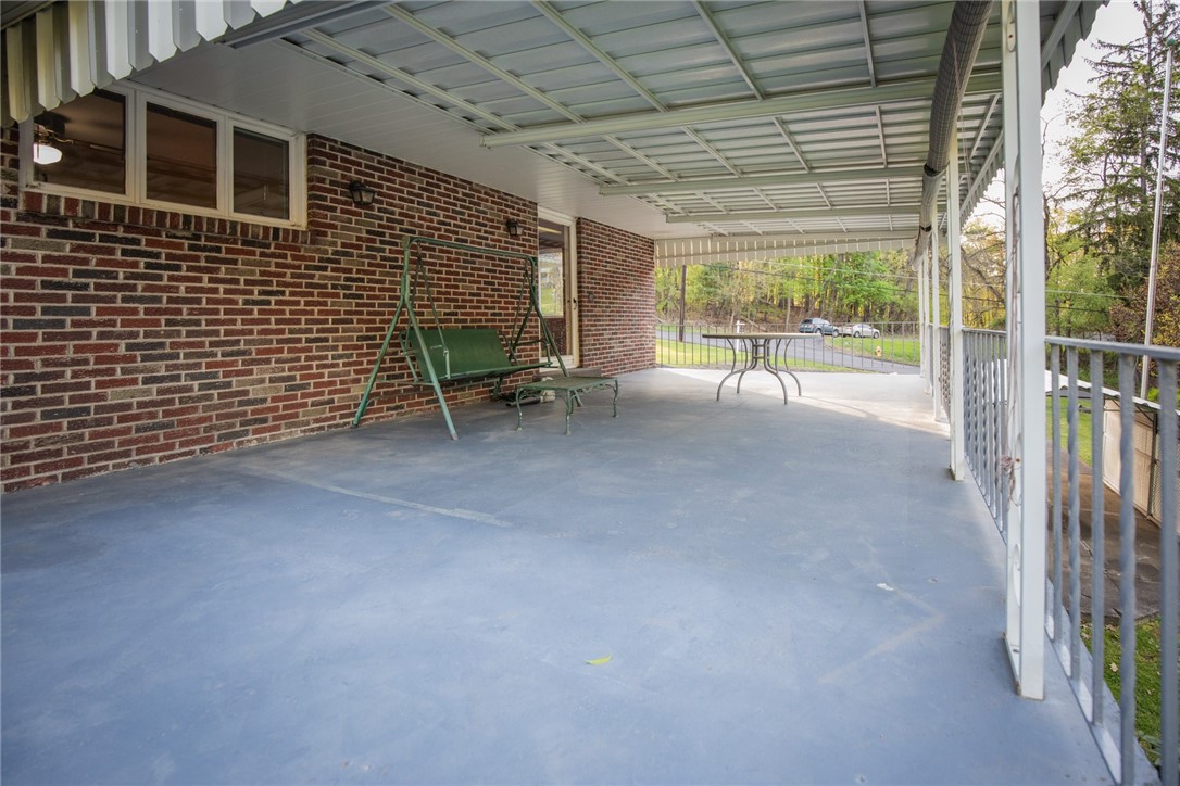 Moon/Crescent Twp, Pennsylvania 15046, United States, 3 Bedrooms Bedrooms, ,2 BathroomsBathrooms,Residential,Active,89071