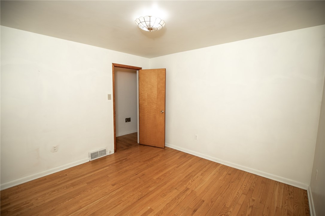 Moon/Crescent Twp, Pennsylvania 15046, United States, 3 Bedrooms Bedrooms, ,2 BathroomsBathrooms,Residential,Active,89071