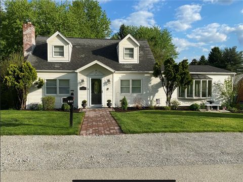 105 Gibson Rd Bentleyville PA 15314