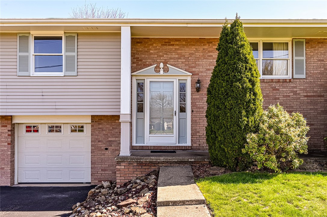 Hempfield Twp - Wml, Pennsylvania 15672, United States, 3 Bedrooms Bedrooms, ,2 BathroomsBathrooms,Residential,Active,134754